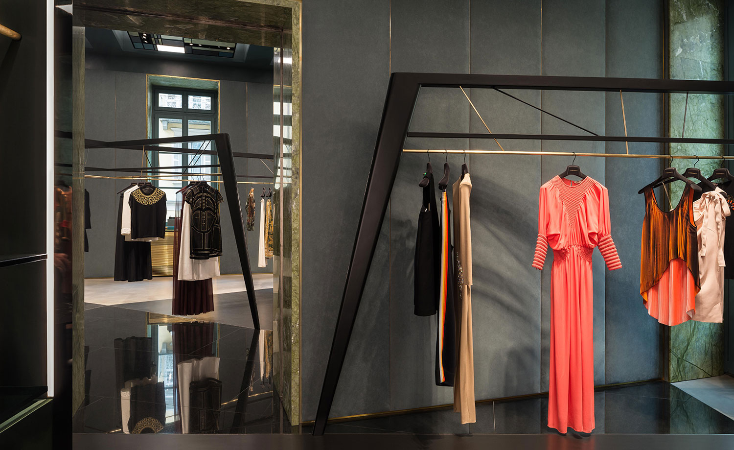 意大利都灵拉格朗日 12 号奢侈品精品店-16