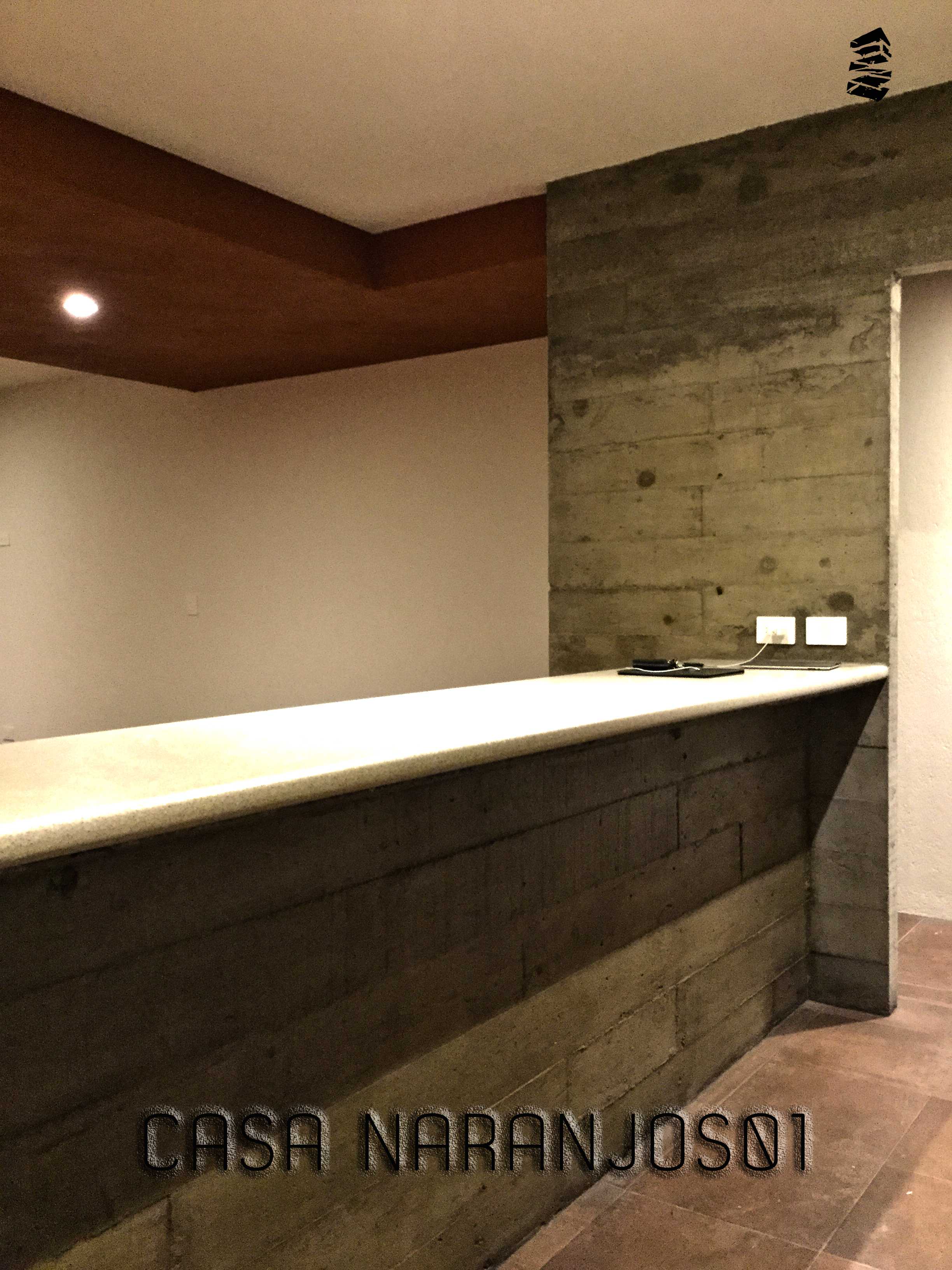 橙色房子 或 橘色房子 或 橙子屋 （具体需根据上下文确定）-29