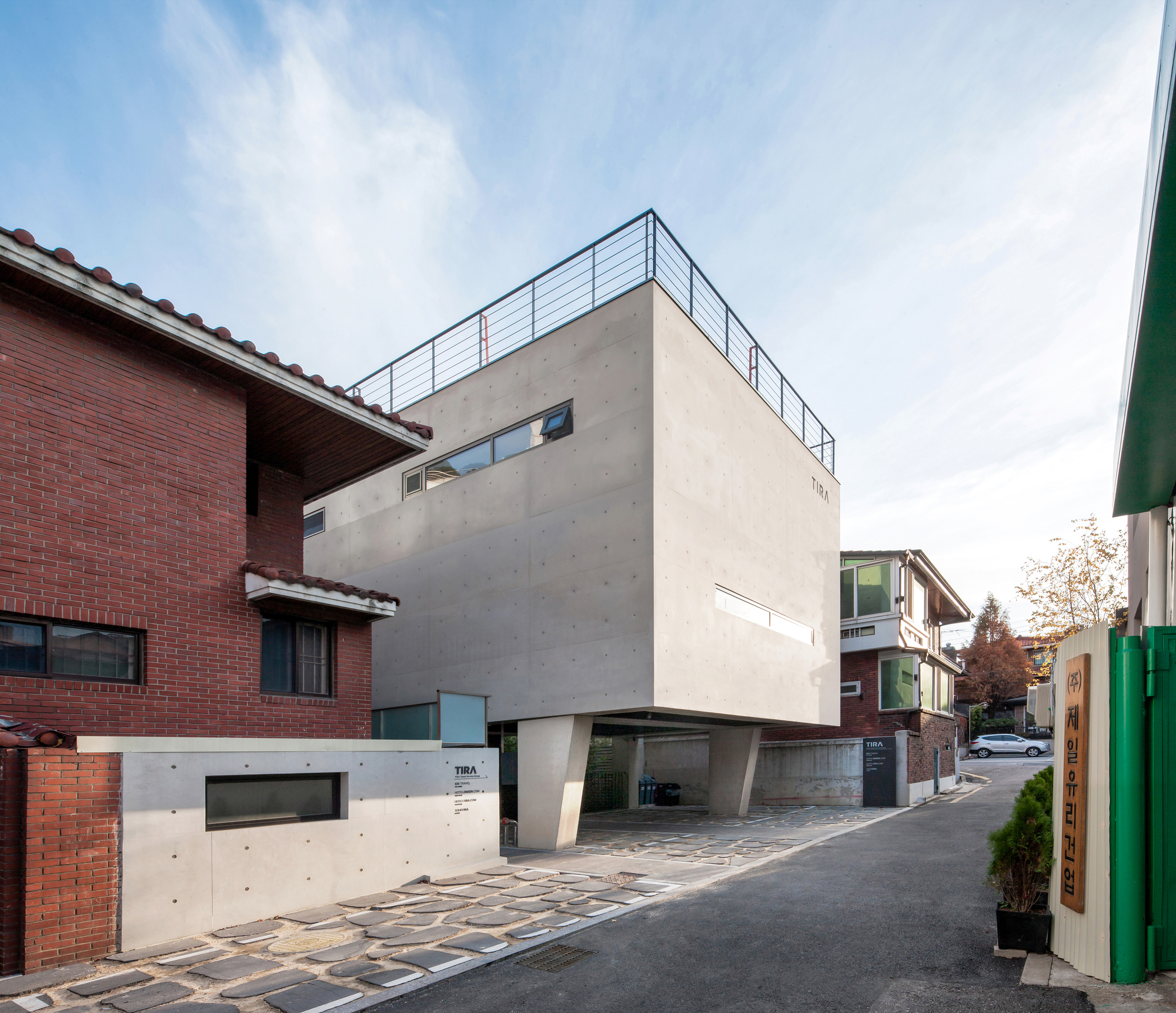 蒂拉办公大楼-26