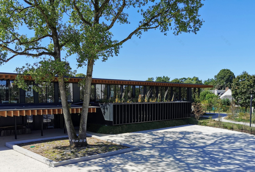 法国带有运动设施的学校综合体-18