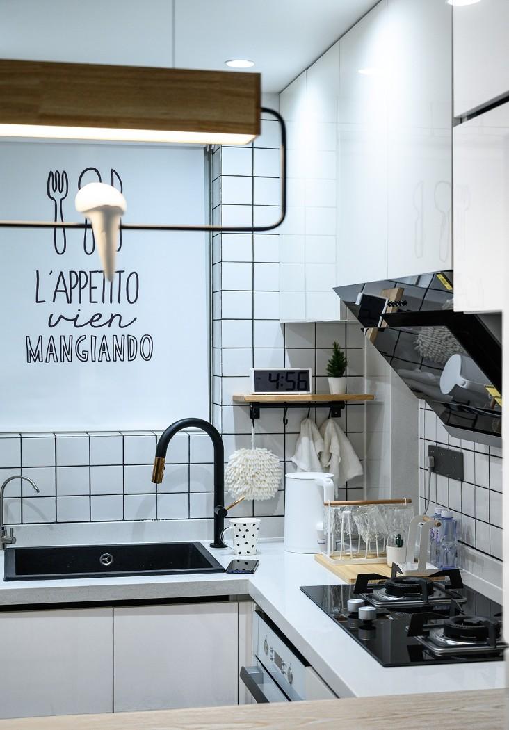 50 平二居室极简原木风设计,紧凑空间多功能利用-15