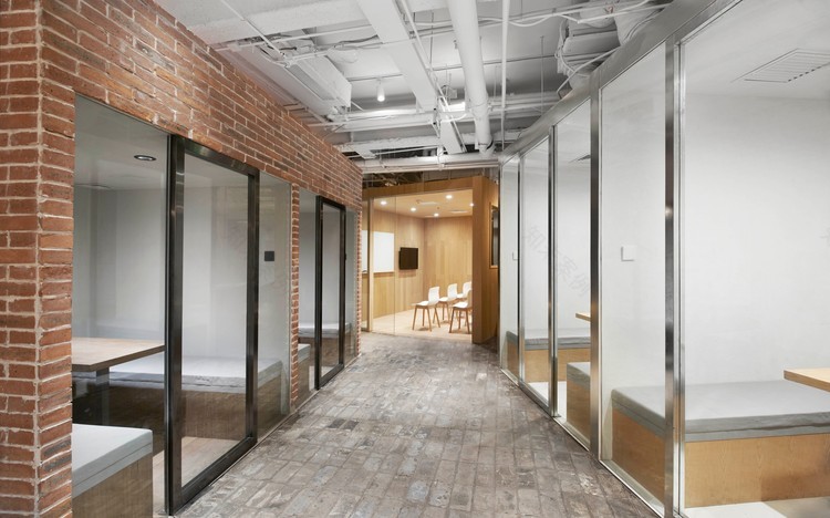 Elite English Training School B.L.U.E. Architecture Studio-21