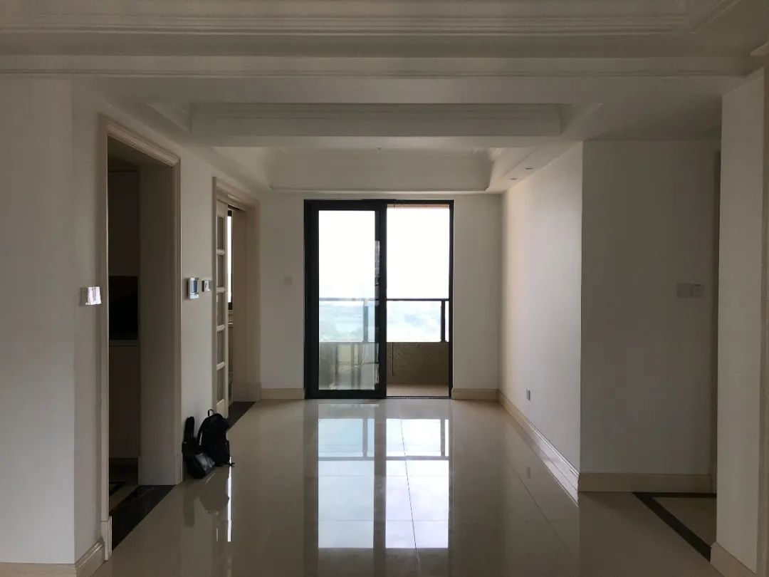 金域蓝湾名门 | 留白设计赋予自由灵魂的现代家居-23