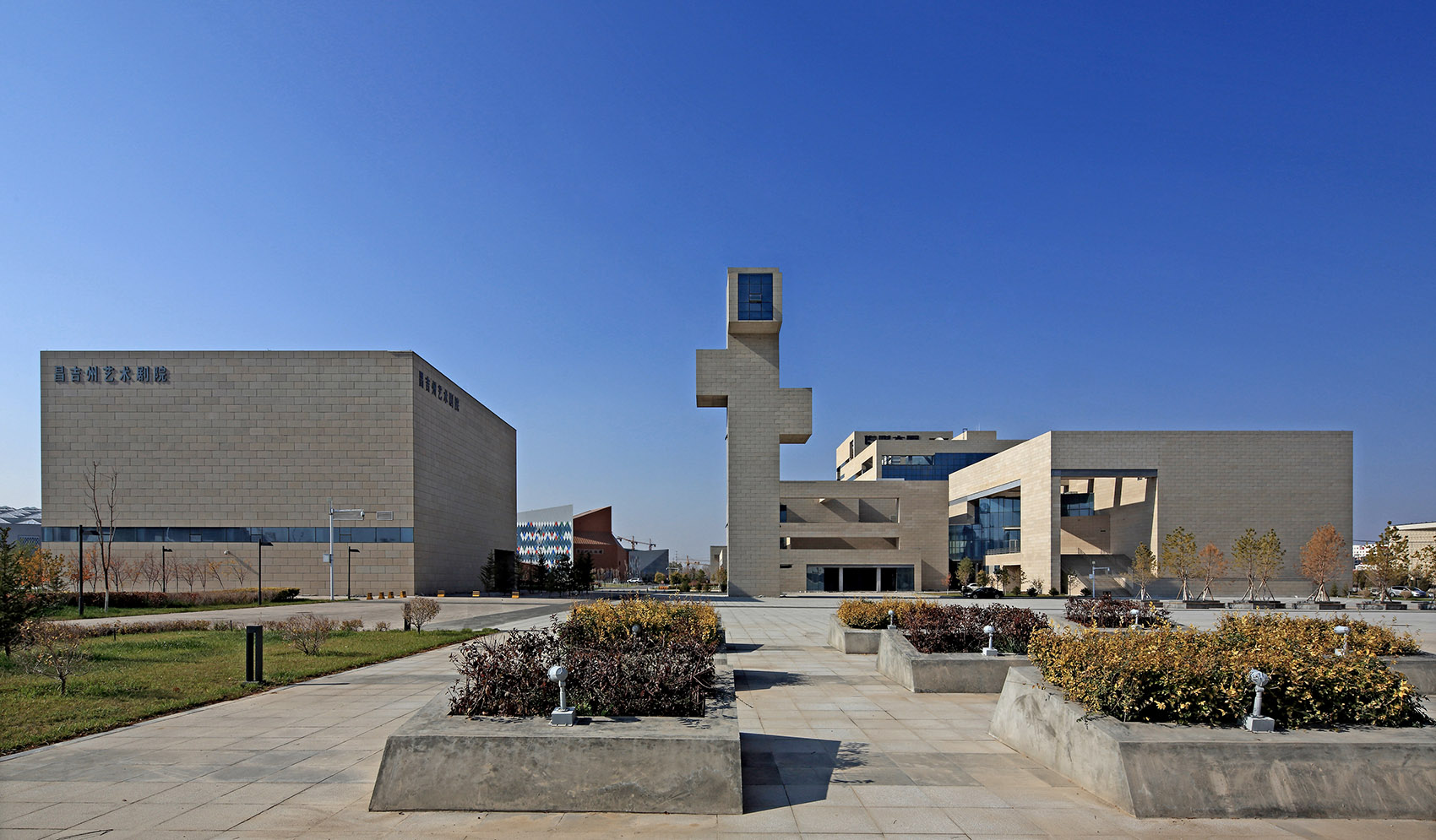 新疆昌吉州文化中心 / 一合建筑设计研究中心U10-15