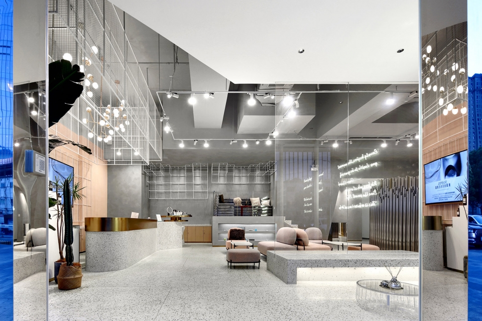 南京 V’amis LIFESTYLE 科技美学中心 | 光与空间的诗意交融-7