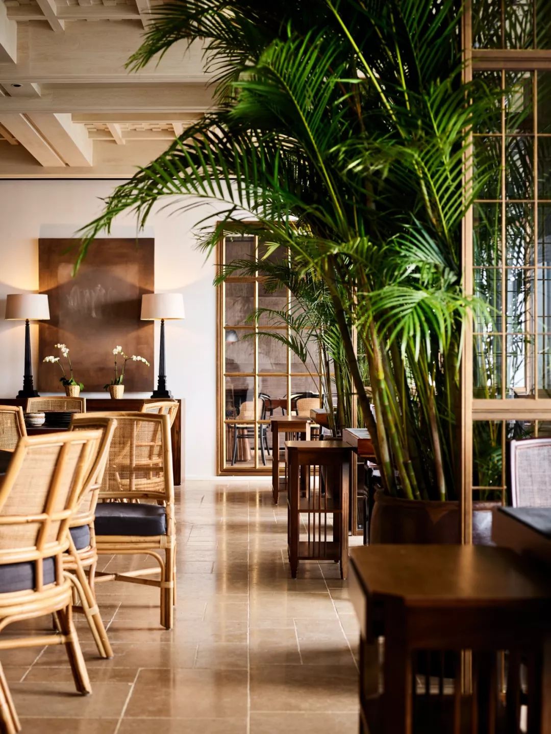 重庆“滟设”火锅 | 东方意境的灰色空间与超现实叙事-15