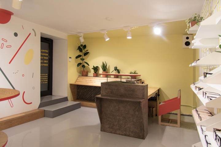 圣彼得堡清新宜人的26平米眼镜专卖店P Y E Store-2