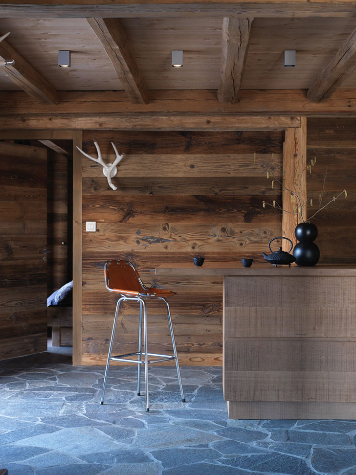 法式深色调时尚小木屋-6