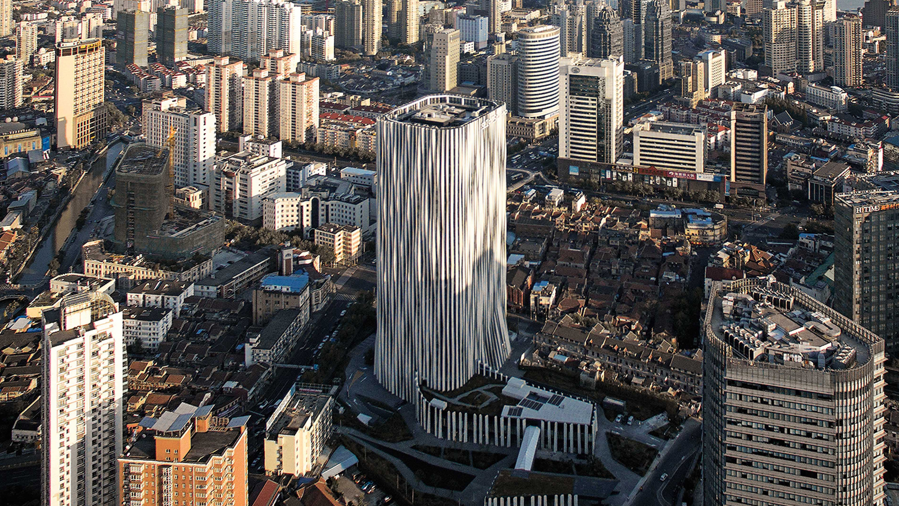 上海虹口 Soho 大厦 | 铝制网格打造的动态办公楼-0