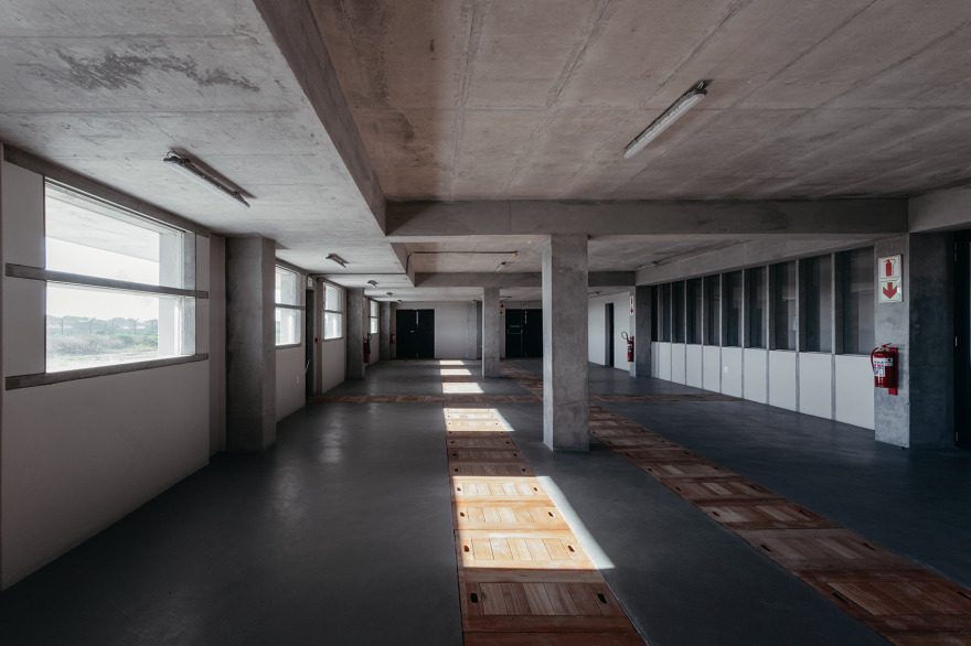 阿特隆污水处理厂新风机房综合体丨南非开普敦丨SALT Architects-63