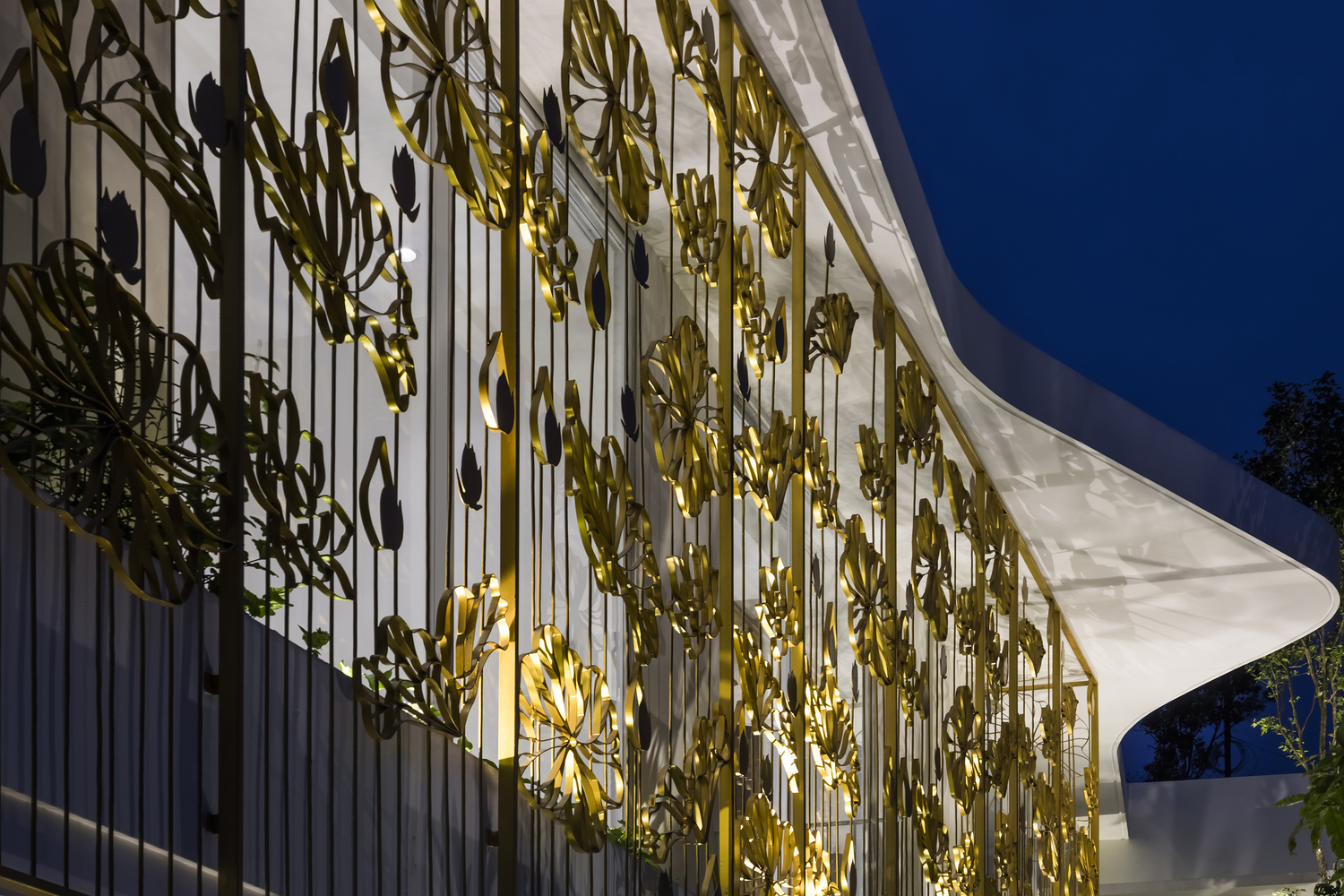 莲意盎然 · 越南残疾女儿的家庭温馨居-36