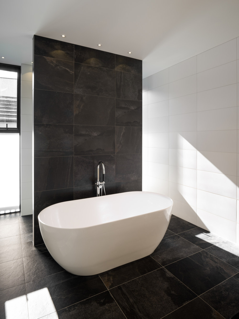 新西兰双水剪影屋 | 现代简约与自然的完美结合-31