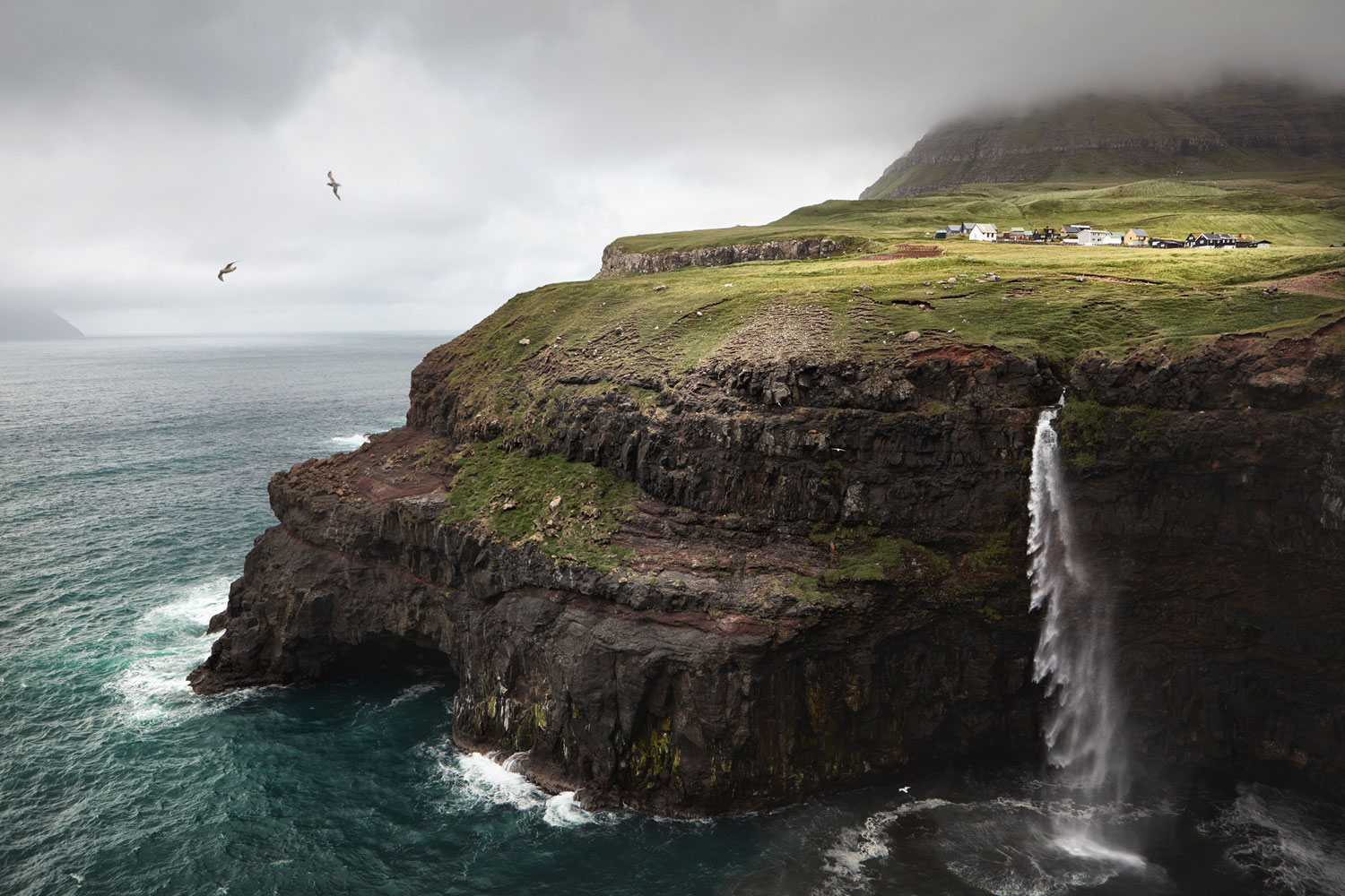 Spectacular Aerial Photography Welcomes Us to 2018-25