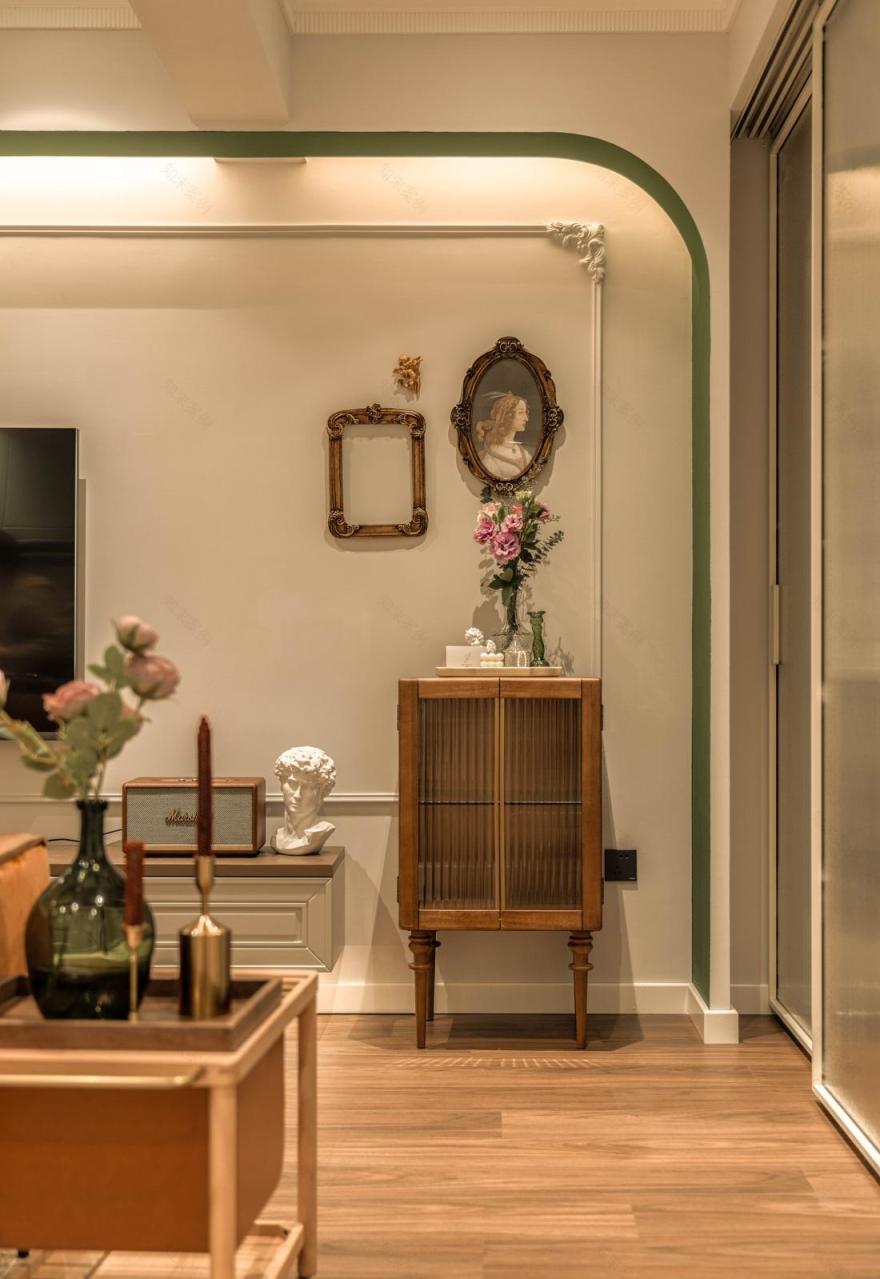 庄园浪漫 · 90 后海归女孩的复古精致小两室公寓设计-11