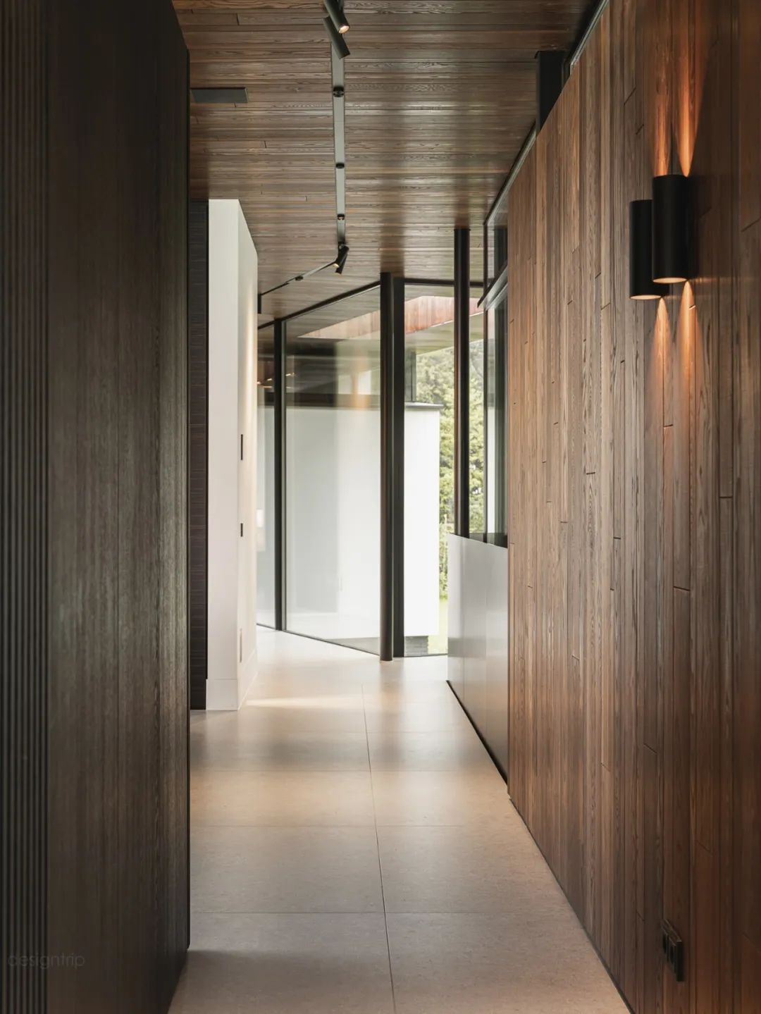 现代极简河畔别墅丨GrantJohnson-3