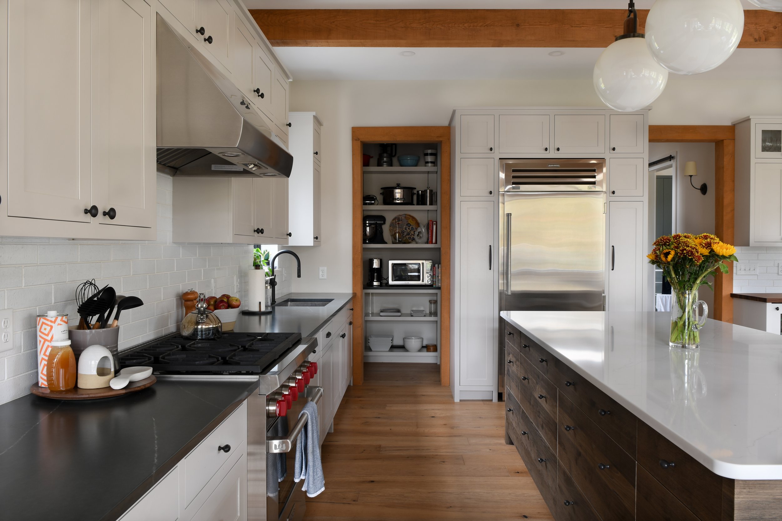 FOREST MOUNTAIN VIEW HOME — Meldrum Design-20