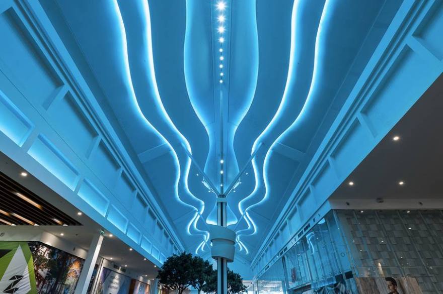 莫斯科购物商场 14 米高多媒体雕塑-36