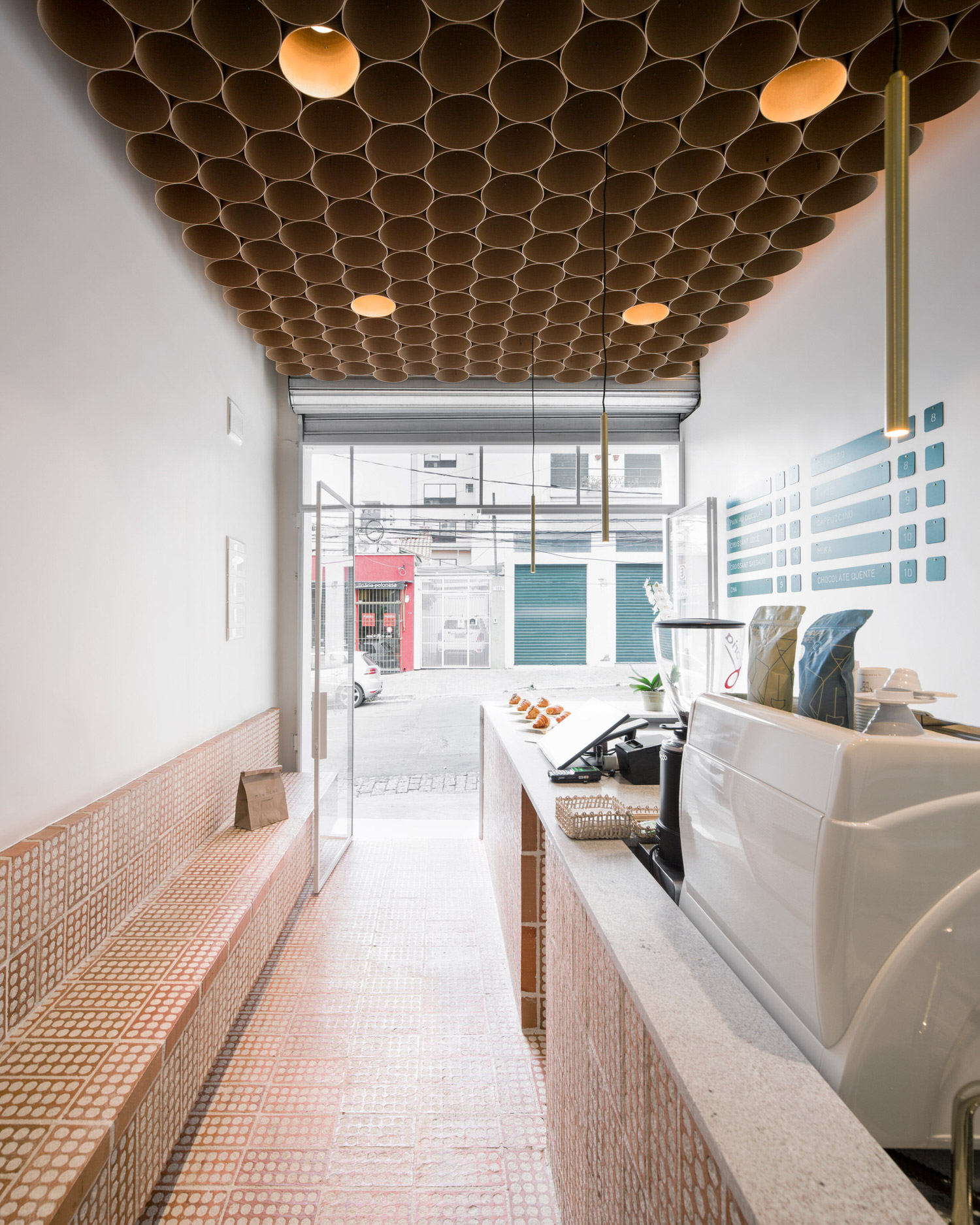 五光十色,诱人的现代烘焙店设计-50