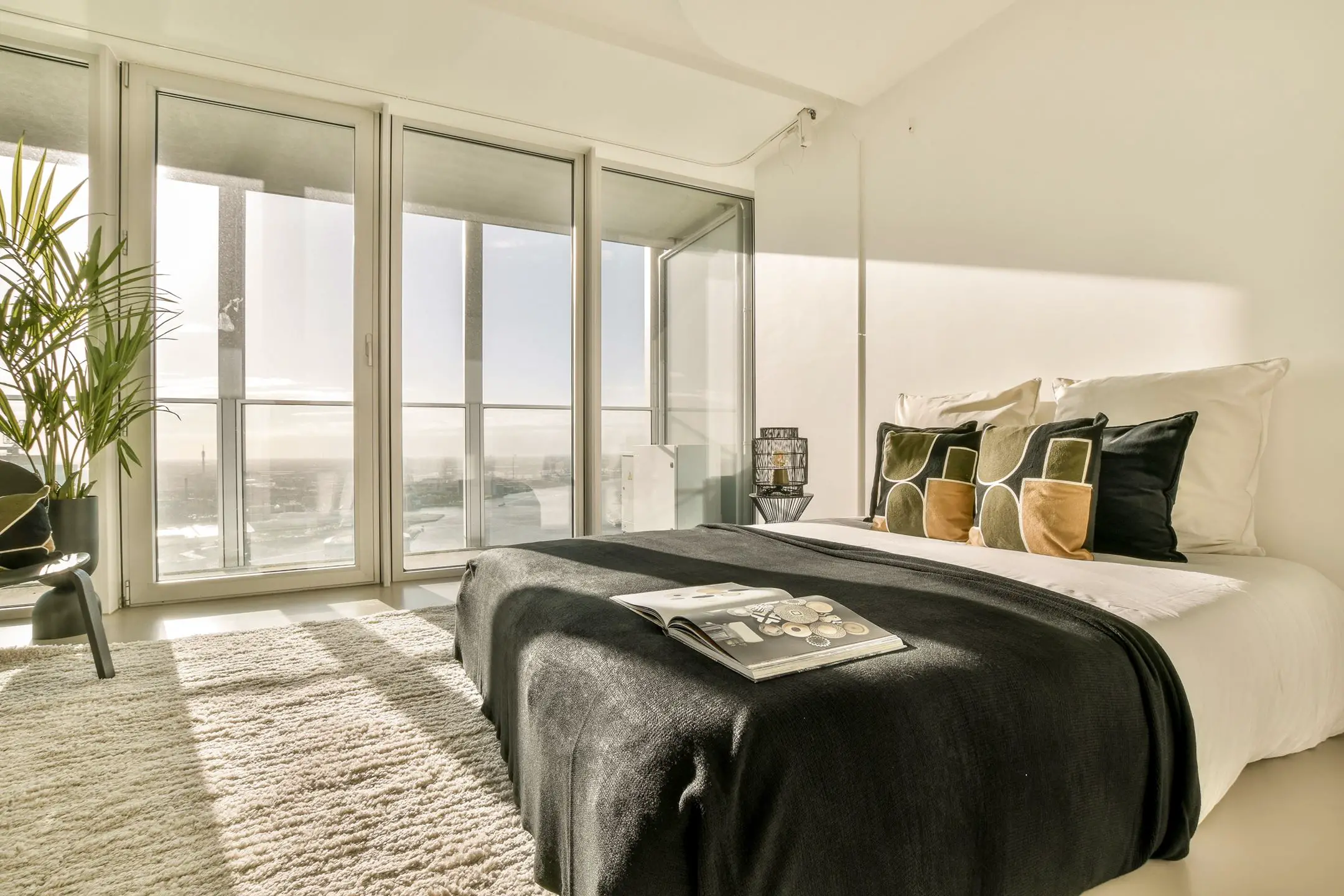 荷兰旋转大厦 | 超现代顶层公寓的惊艳设计-14