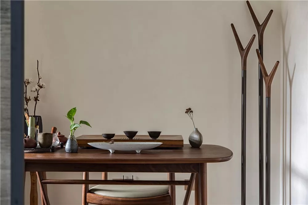 长江绿洲上的现代简约风精装房改造-16