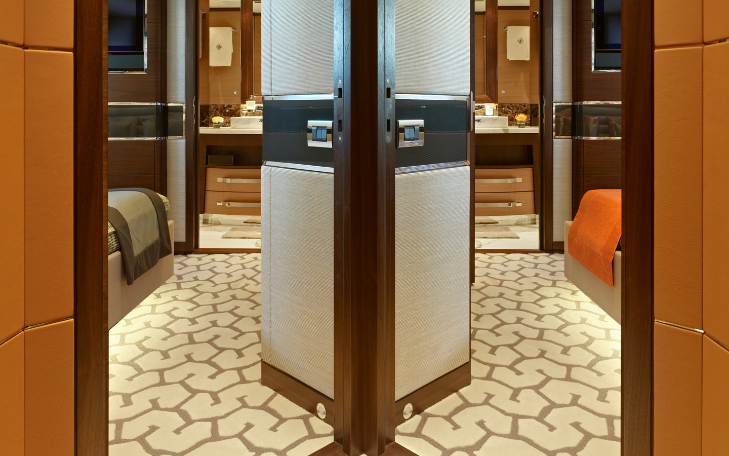 Bannenberg - Rowell Design——游艇内部设计-37