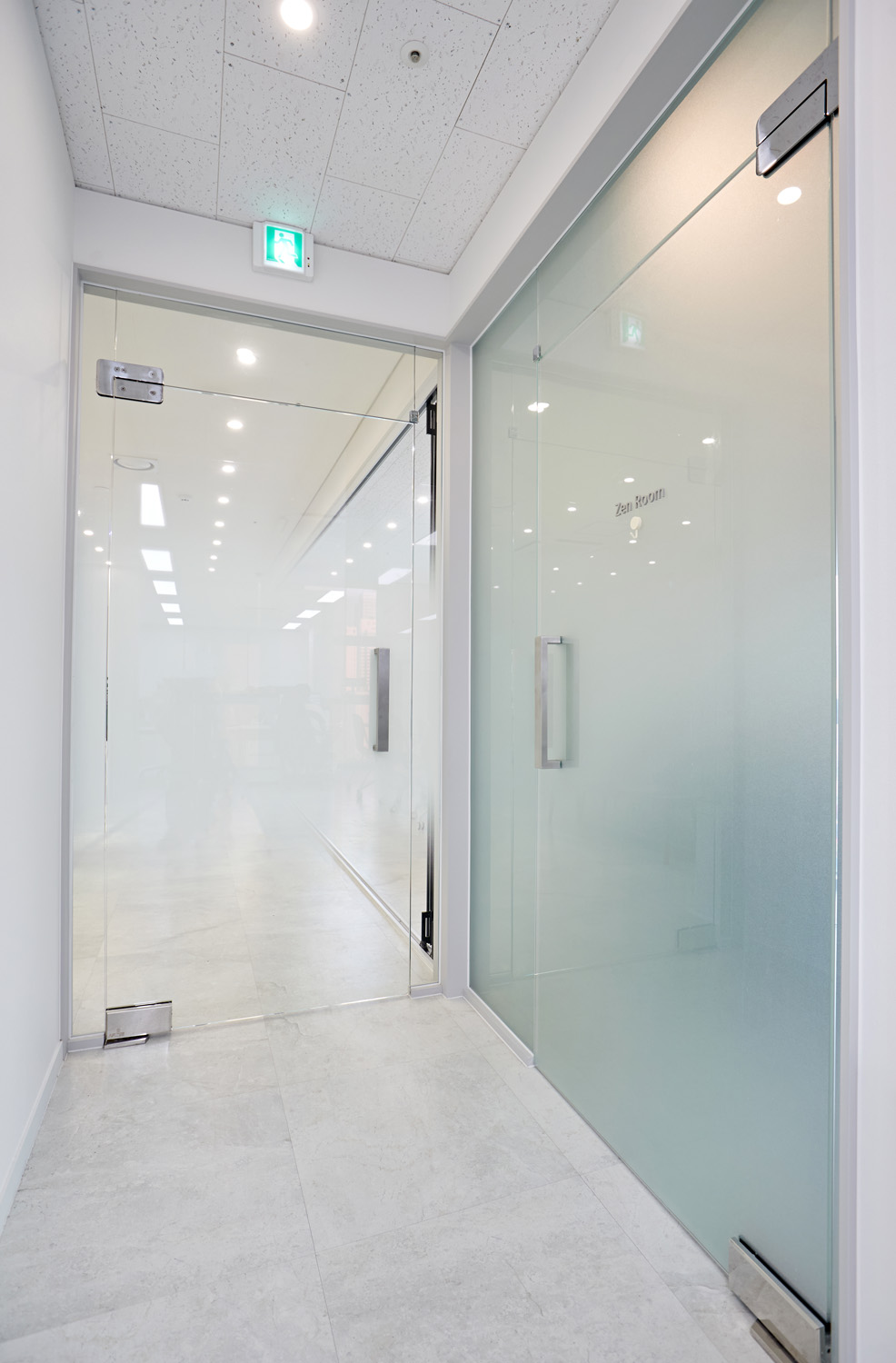 现代简约风格的 67 平米办公室设计-32