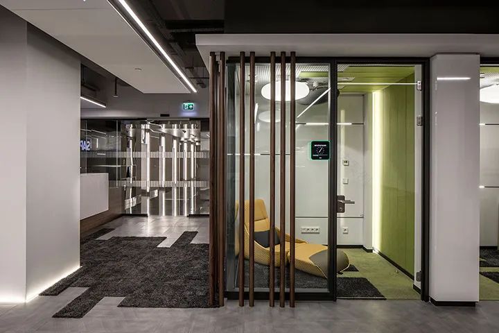 SAP 土耳其总部办公设计 | 优雅高级灰调、工作生活相融合-33