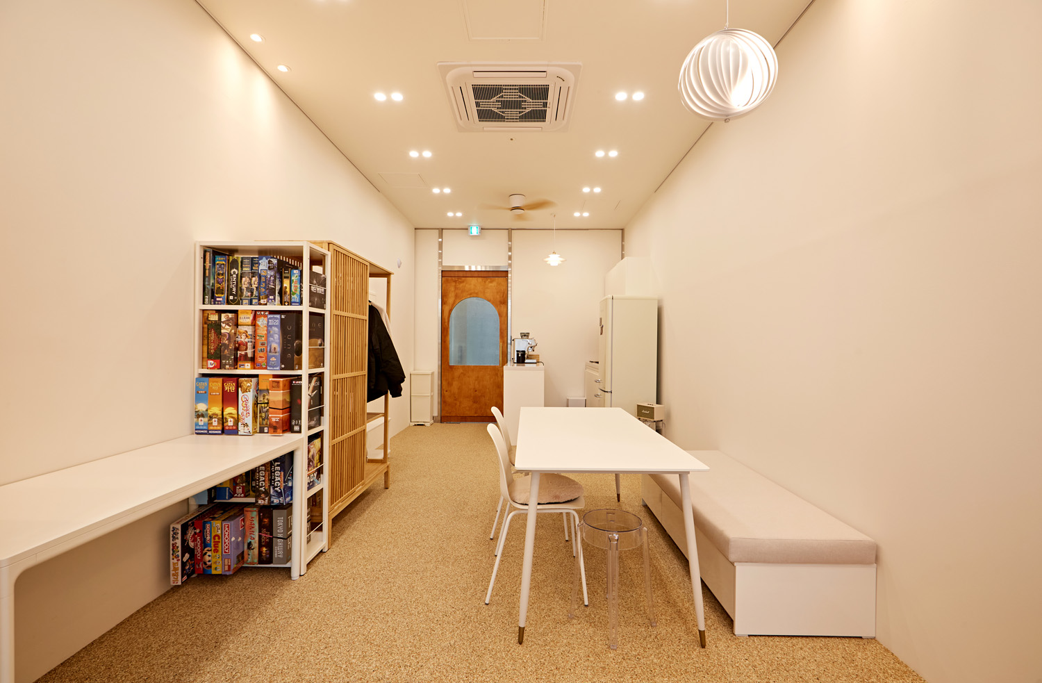 12 平米极简风小型办公空间设计-11