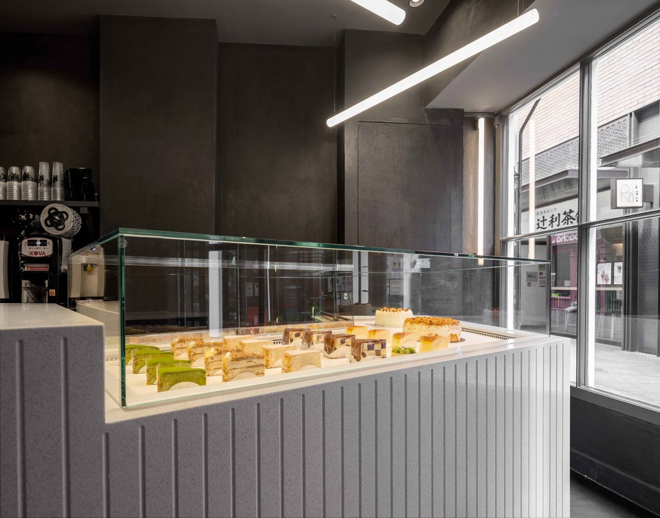 伦敦 Kova 甜品店，精致展示与环保材料的完美结合-7
