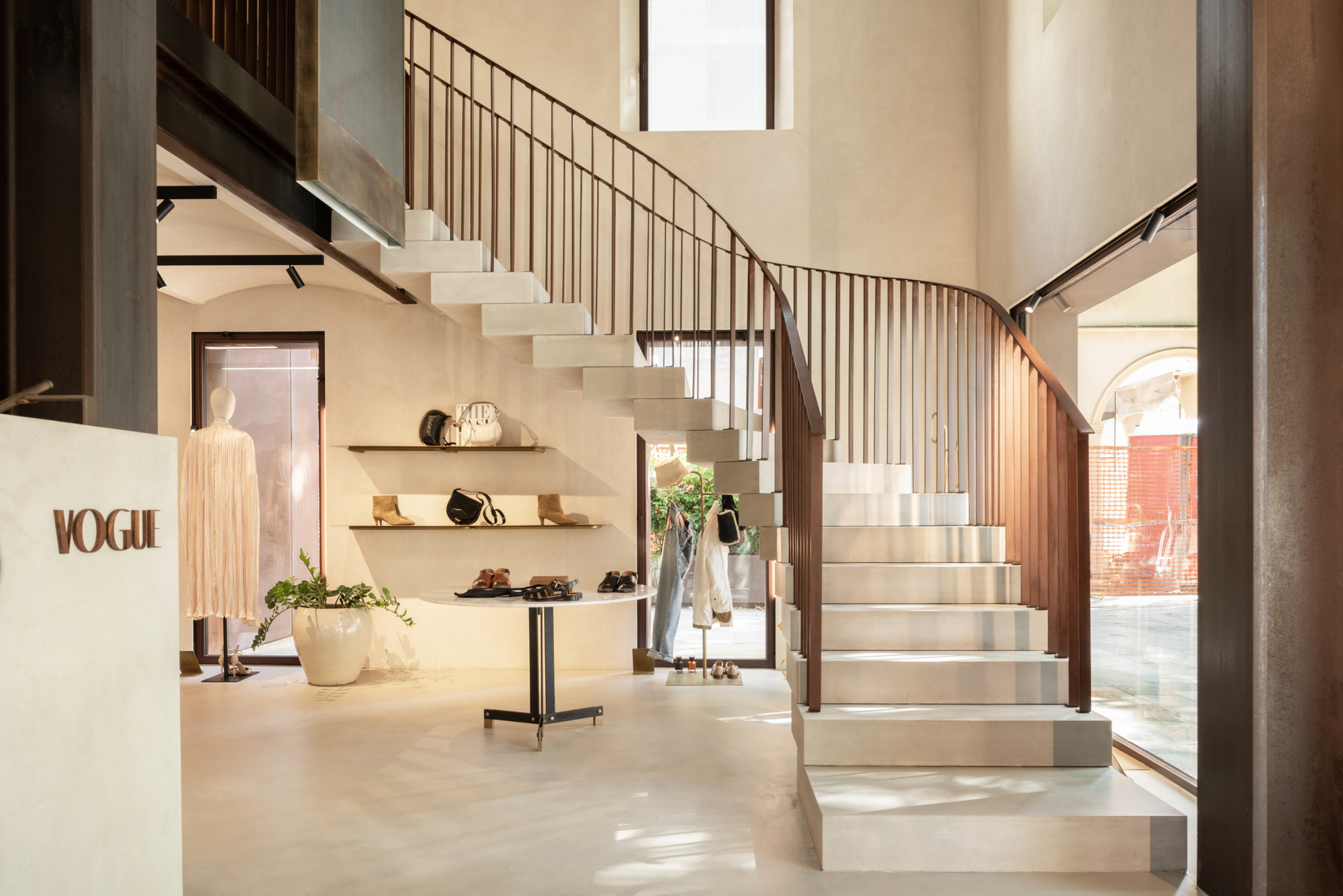 电动汽车概念店丨意大利丨Ambientevario-26