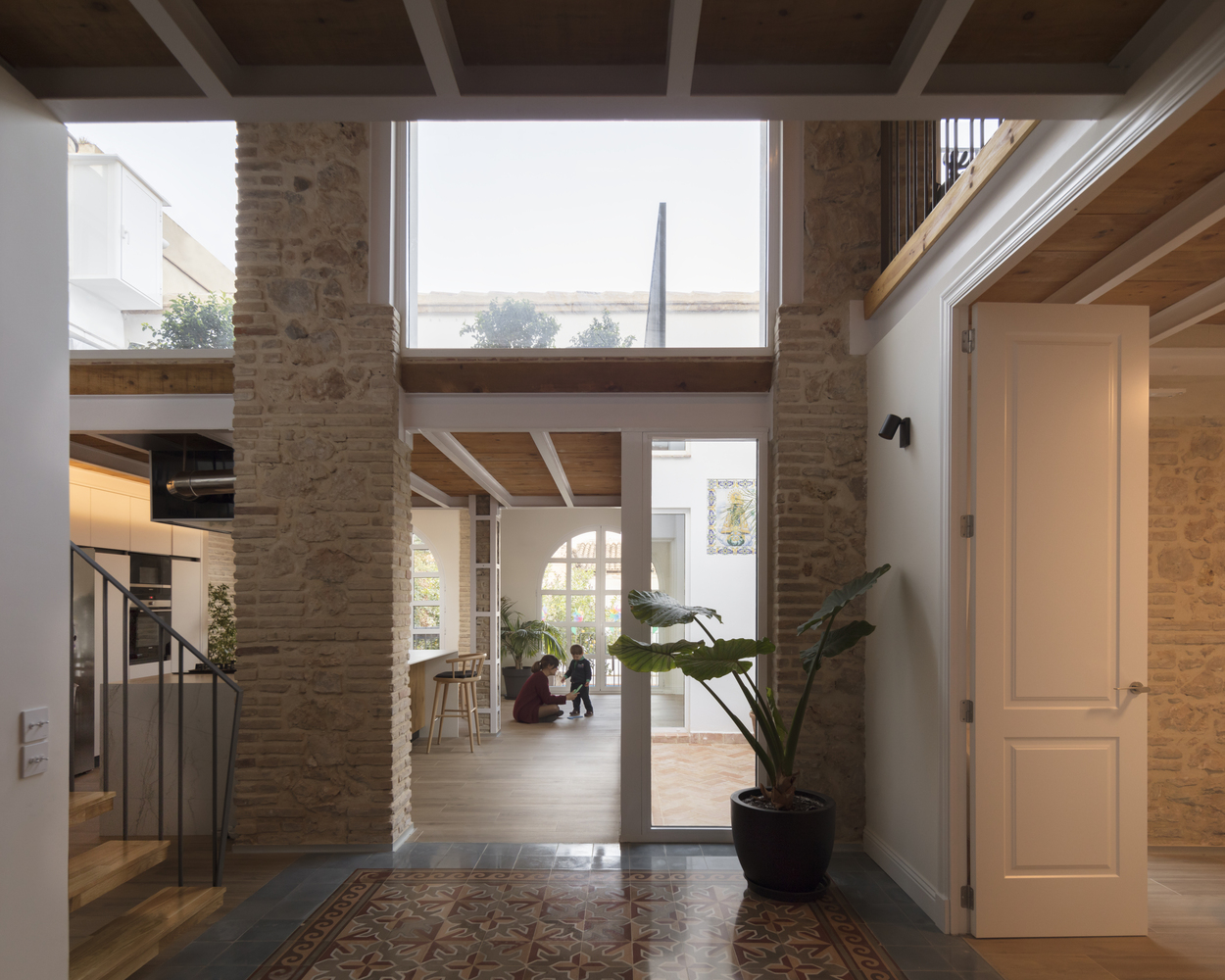 西班牙传统民居改造-11