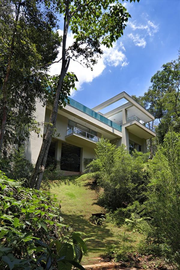 巴西 MG 州 Bosque da Ribeira 住宅 | 与自然和谐共处的现代建筑-6