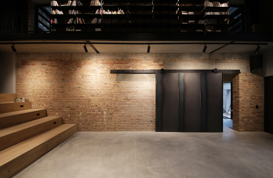 Urania Cinema Transformation / 3LHD-51