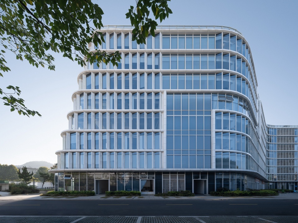 杭州公共交通车辆维修报修调度中心 / 浙江大学建筑设计研究院-17