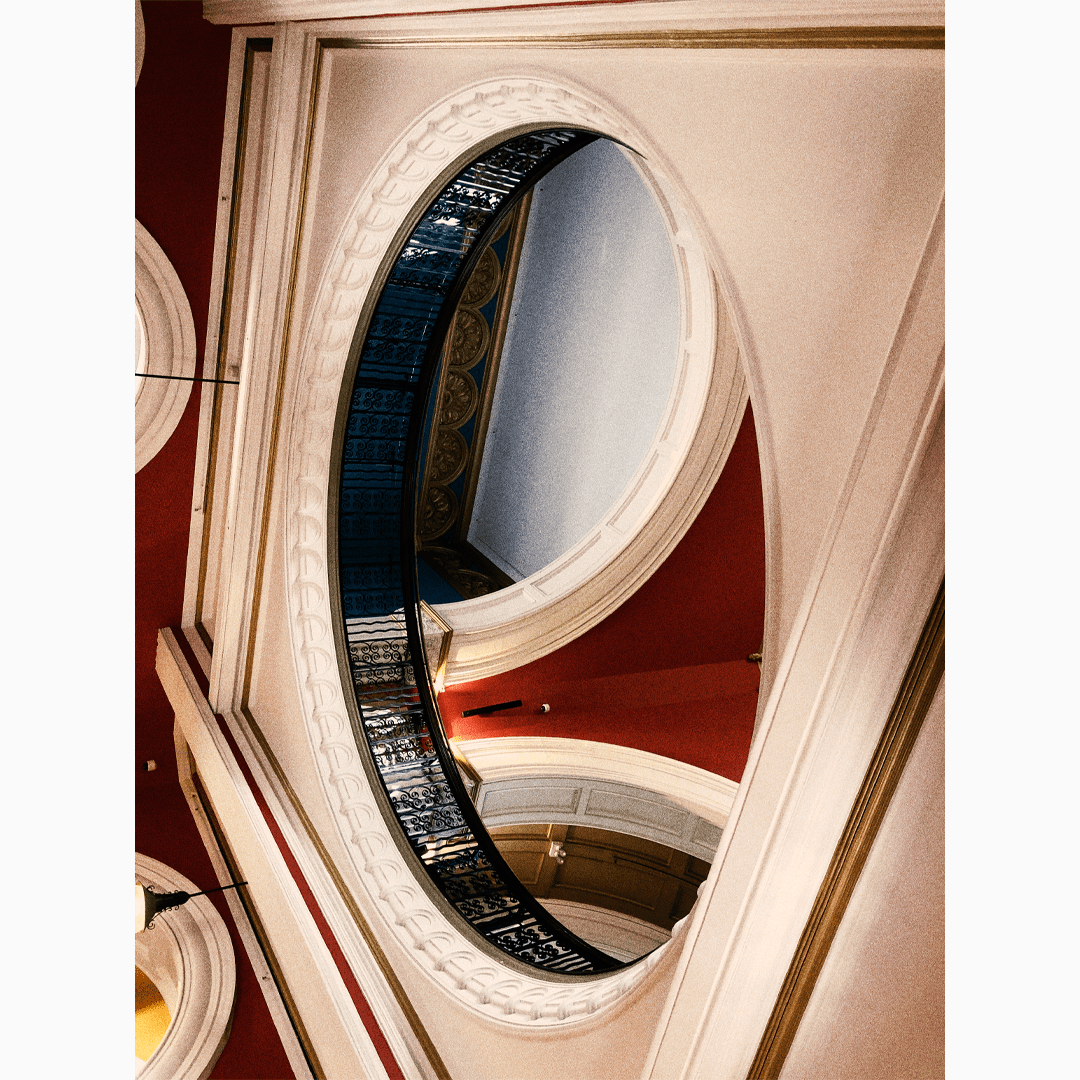 Q U E E N   V I C T O R I A  B U I L D I N G-8