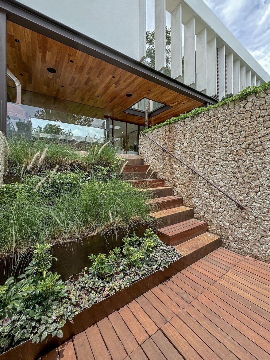 小房子紧挨着丨墨西哥丨R79-15