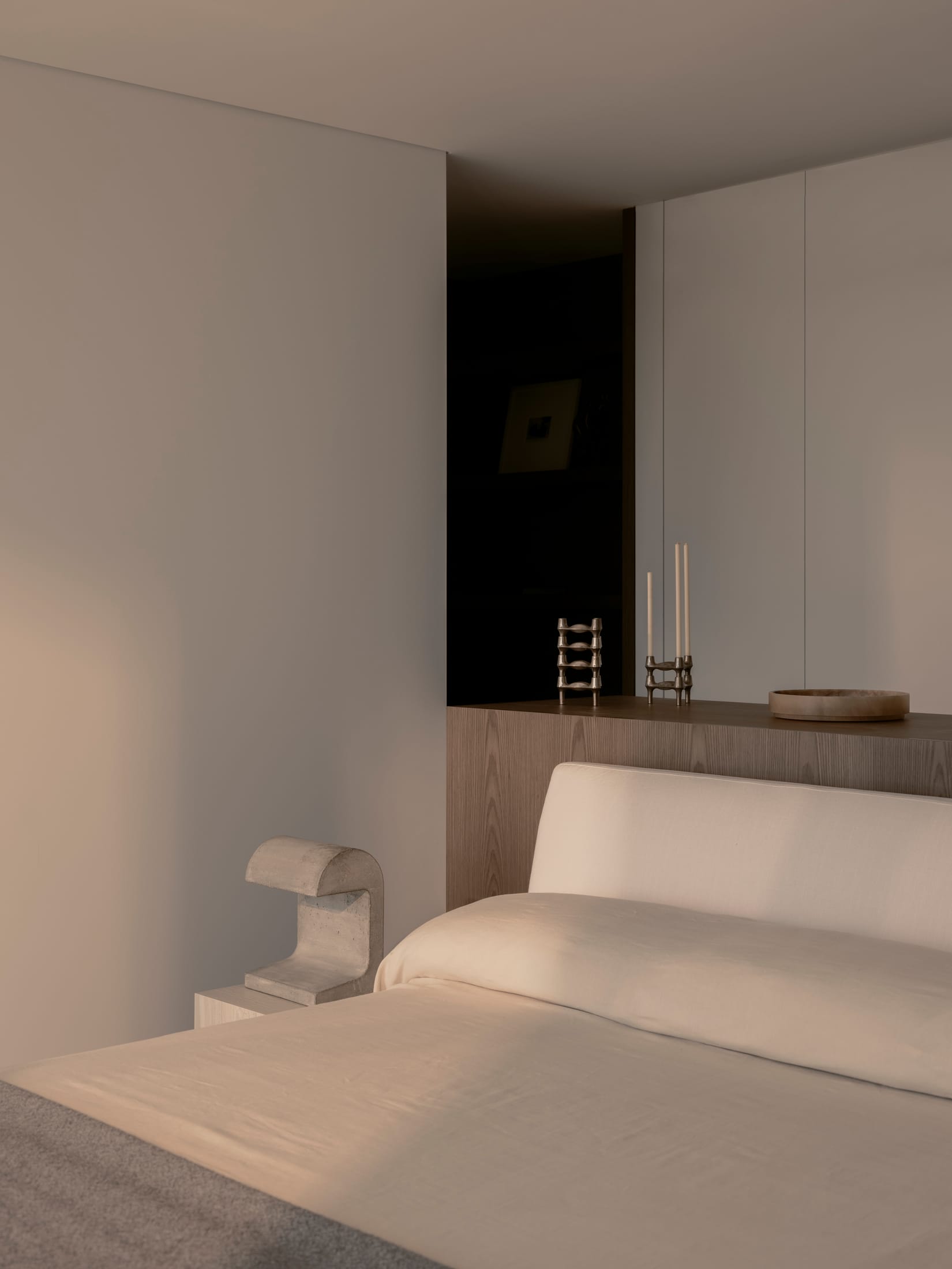 Back of the Moon: A Multi-Generational Coastal Retreat in Maianbar.-13