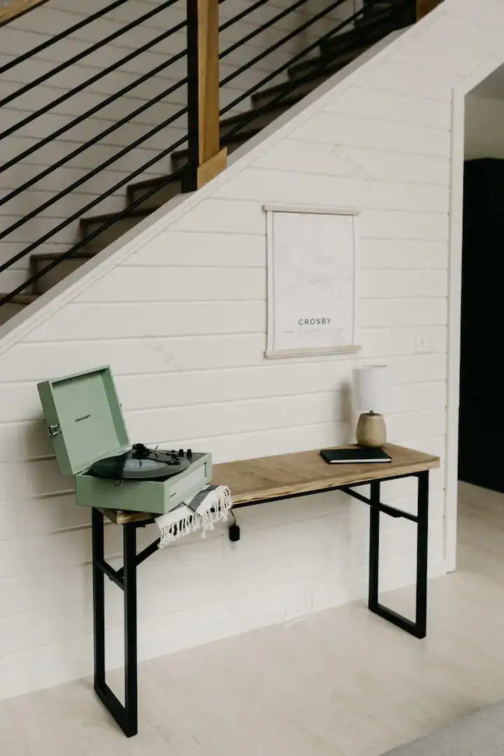 绿色主题 A 框架木屋,体验自然之美-4