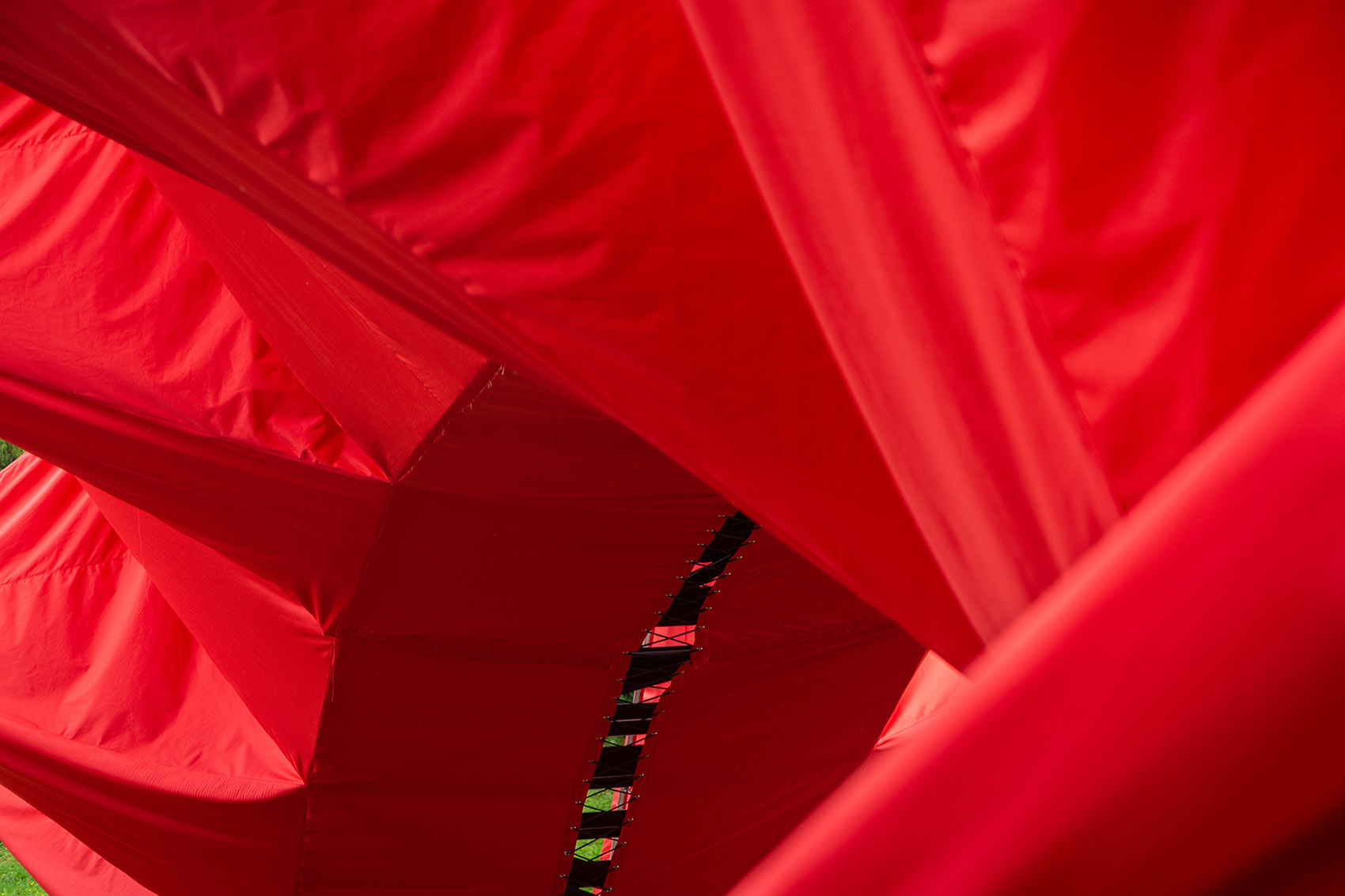 “连接”装置丨英国约克丨Steve Messam-48