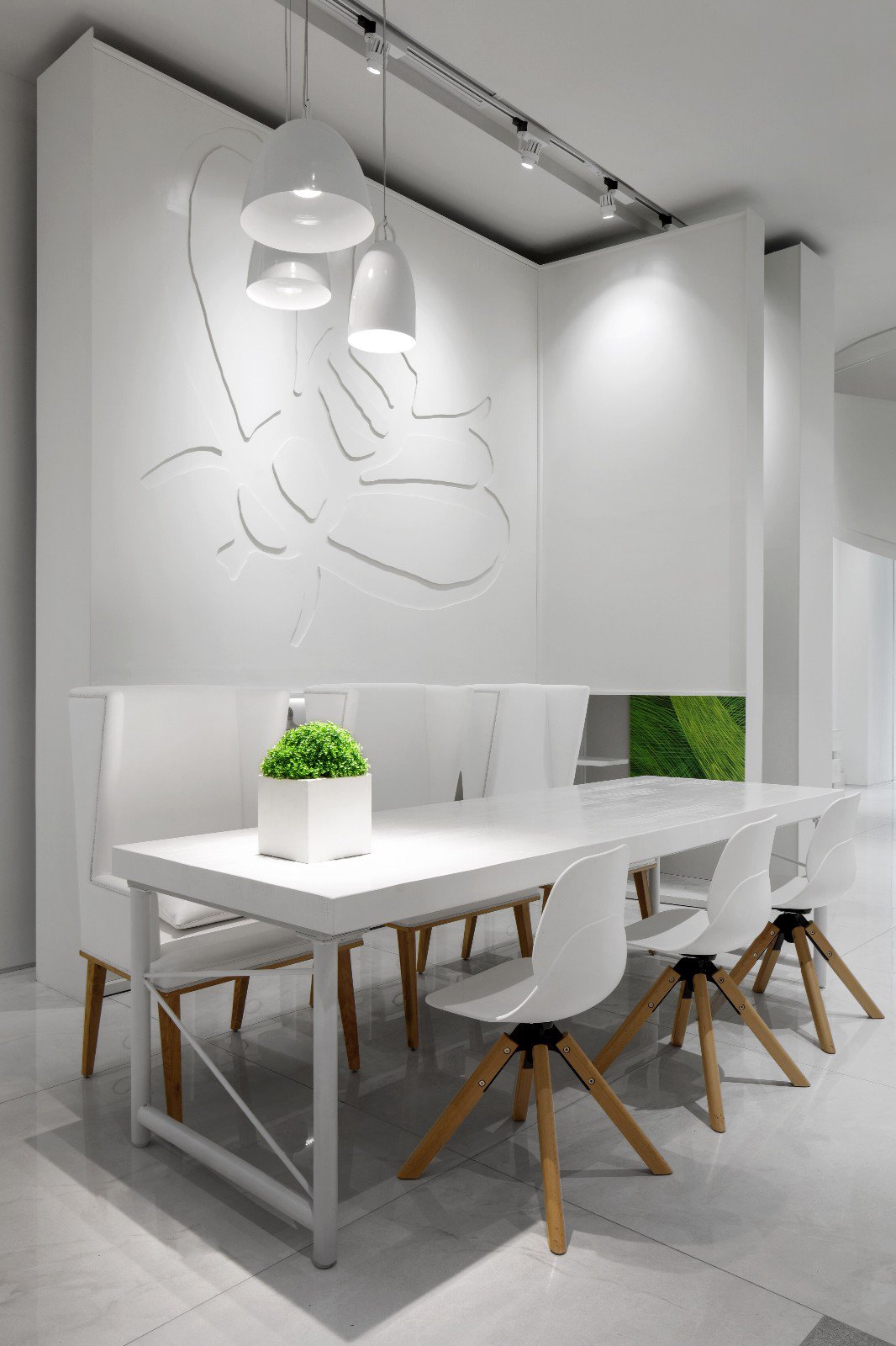 意大利 IMOLA 陶瓷展陈空间设计 | 艺术美感的纯粹空间-11