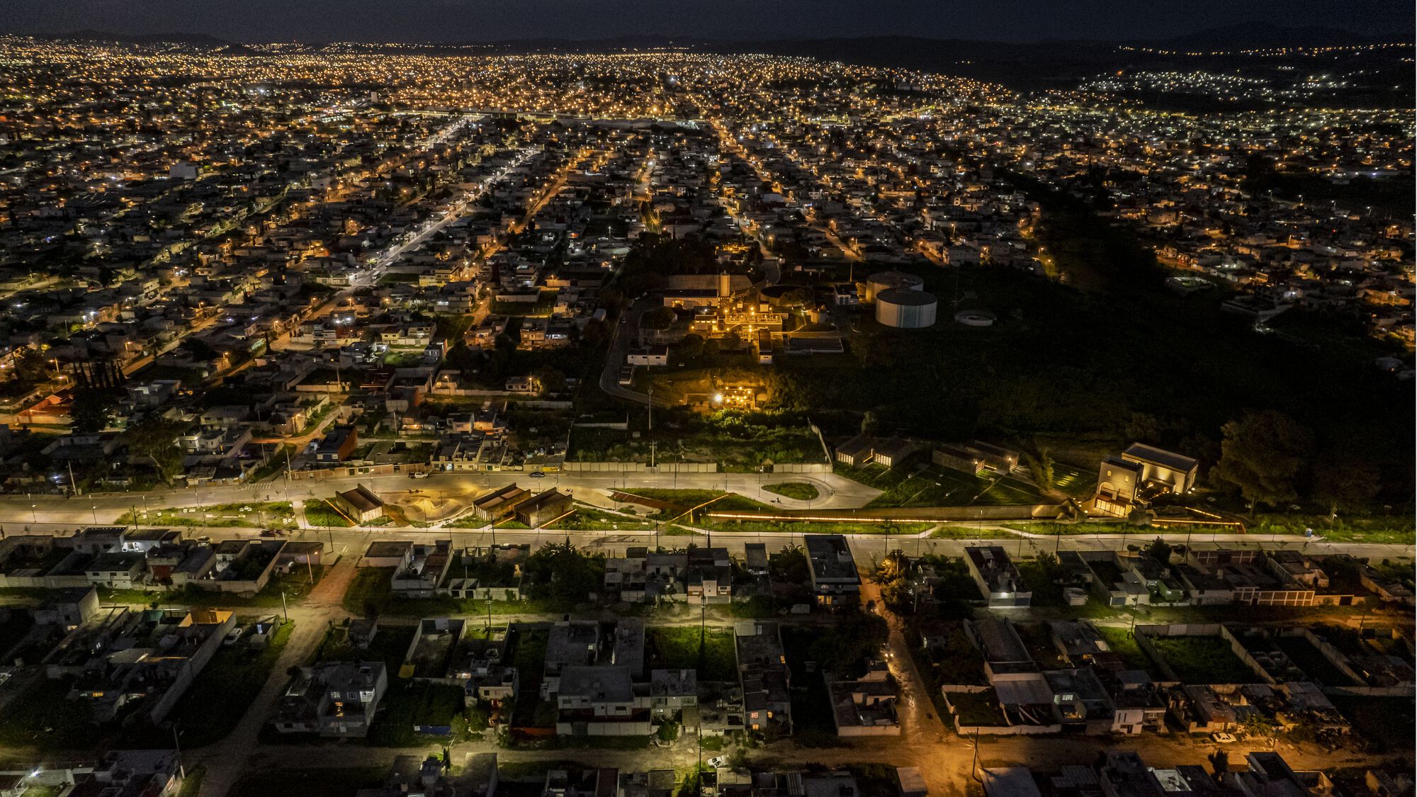 拉卡梅拉文化中心丨墨西哥普埃布拉丨ÁGORA-49