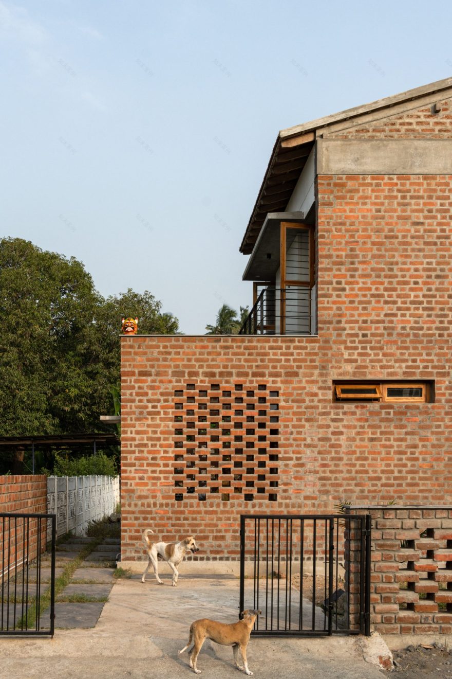 门槛屋;临界屋(注:Threshold有门槛;临界等意思,这里需结合具体语境确定最合适的译法,若缺乏更多背景信息,这两种译法相对常见) 丨印度丨Madras Spaces-9