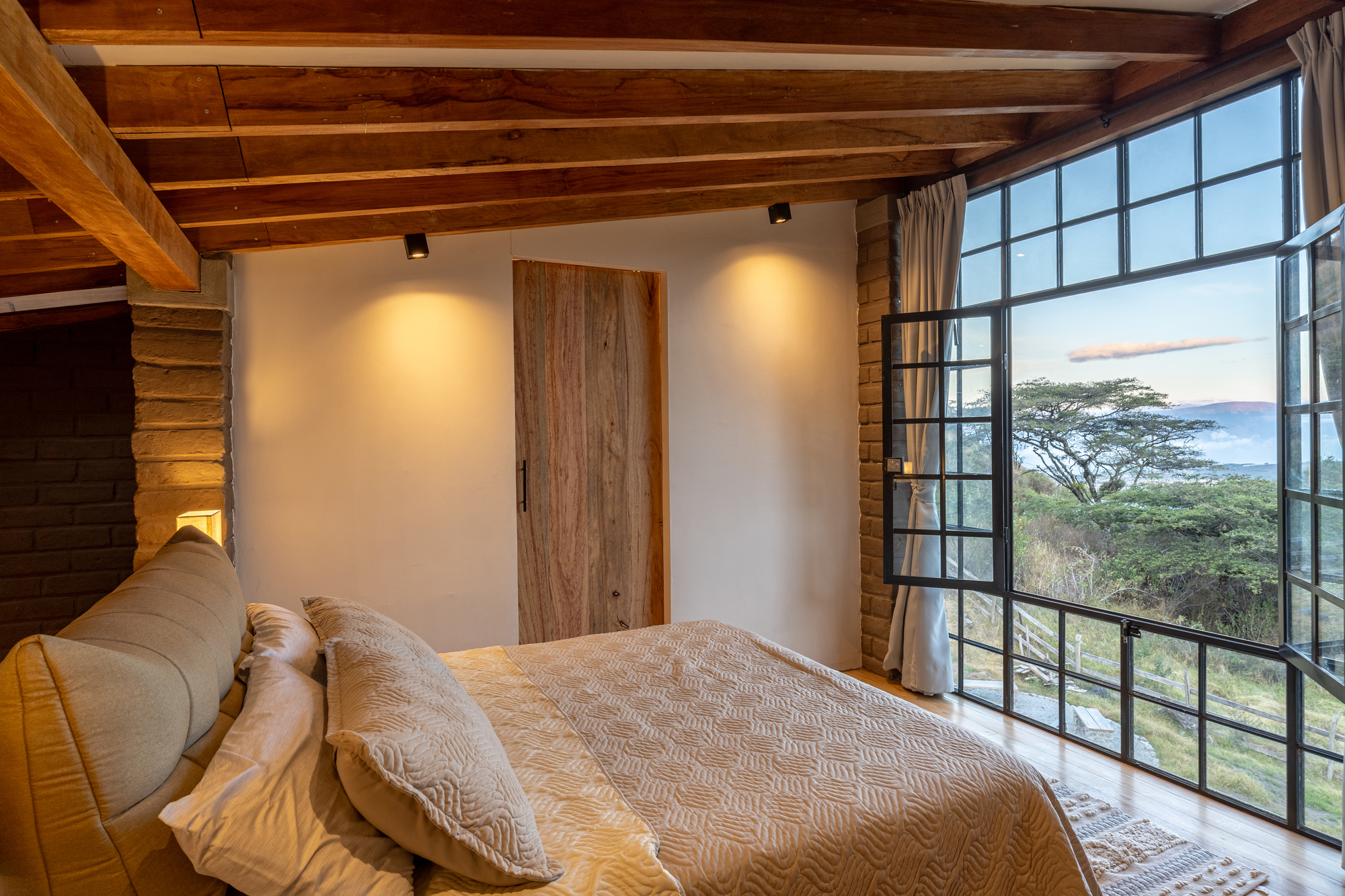 丨厄瓜多尔丨C,ELC-24