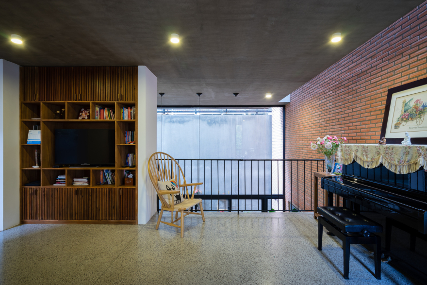 NDC House / Tropical Space-23