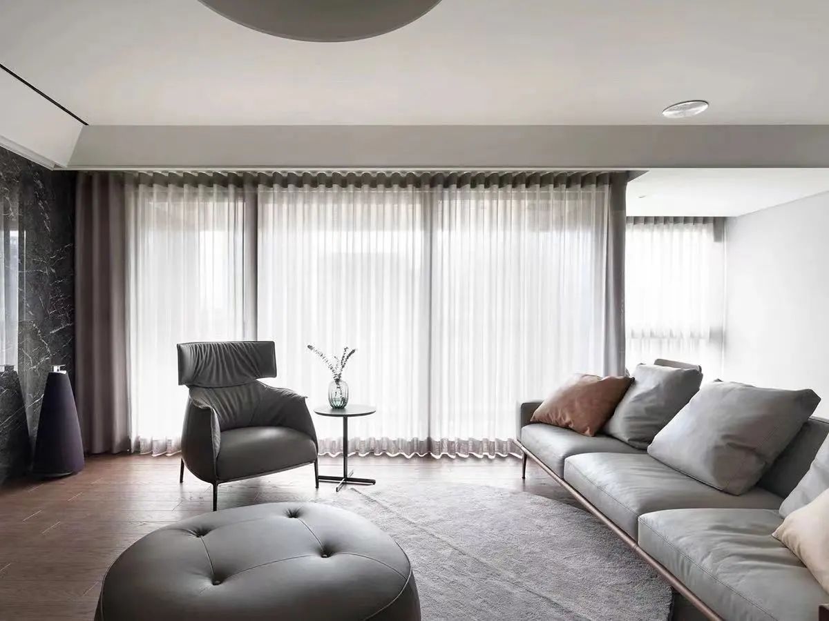 台中 132㎡灰棕色调住宅丨中国台中丨分子设计工作室-8