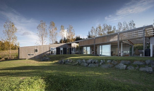 郊外木板包覆住宅项目,梦想中的自家住宅丨新西兰丨Glamuzina Paterson Architects-2