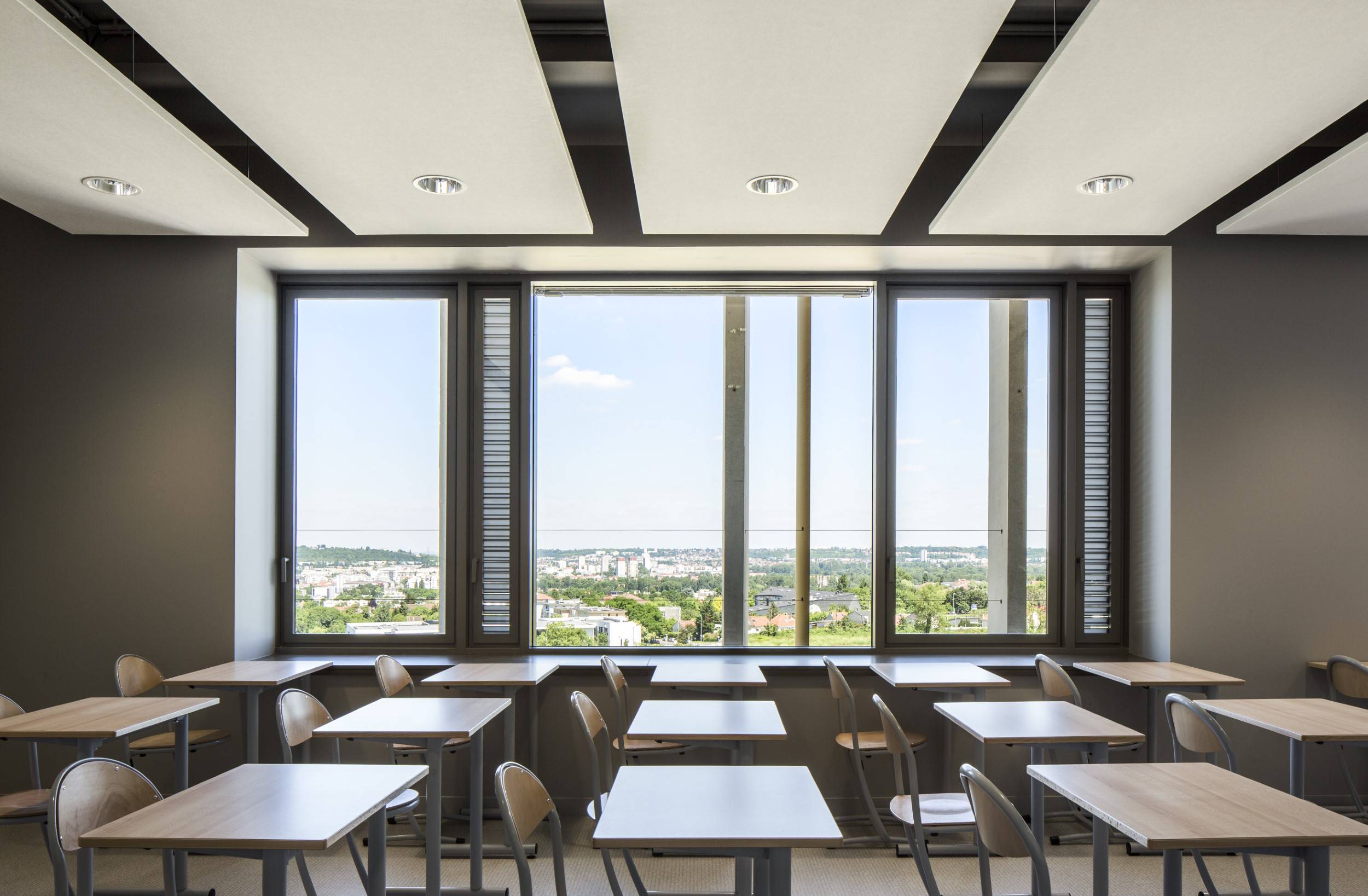 巴黎东部国际高中及寄宿学校丨法国巴黎丨Ateliers 2,3,4,等多个团队-50