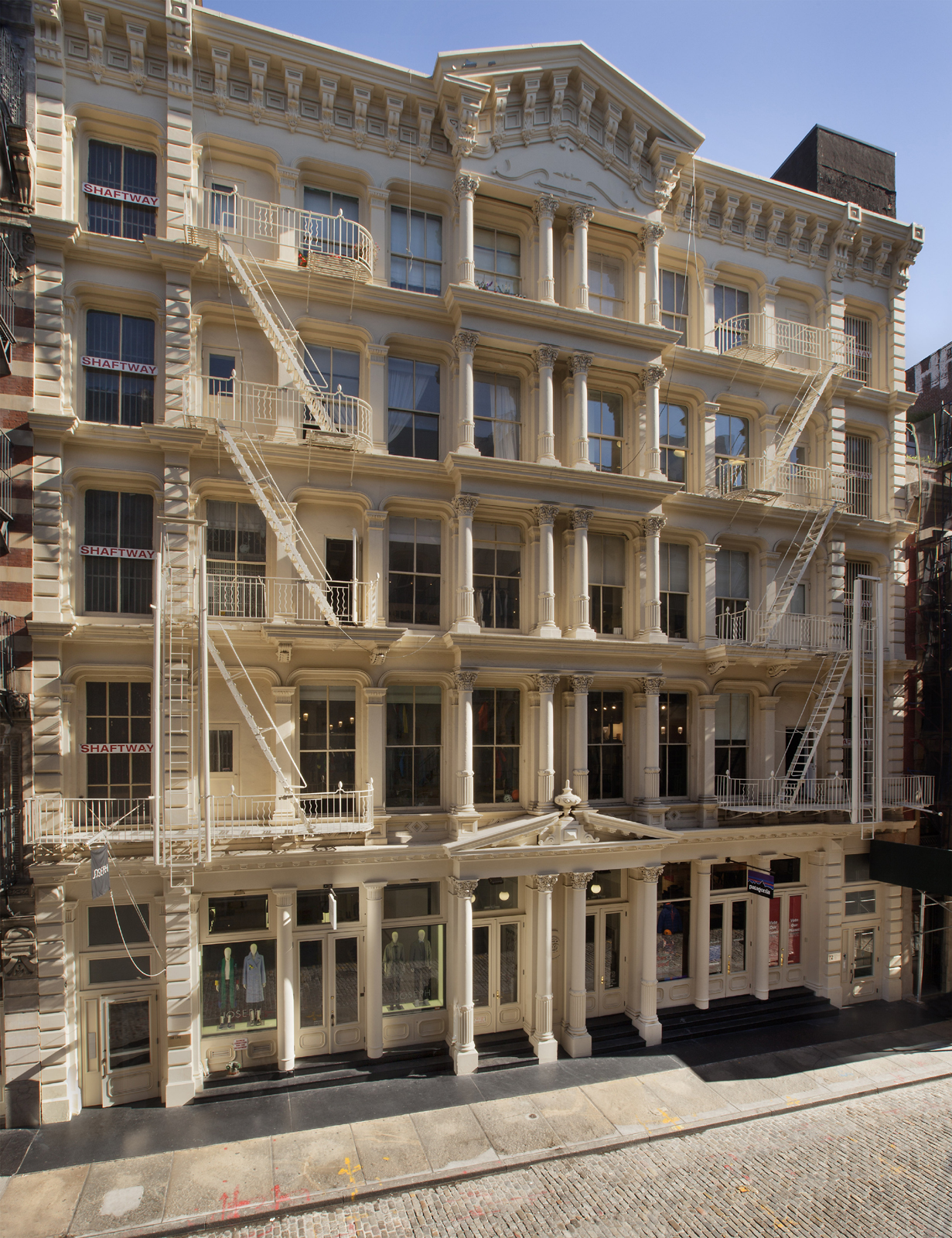 纽约地标建筑翻新，复古风格与现代商业完美融合-7