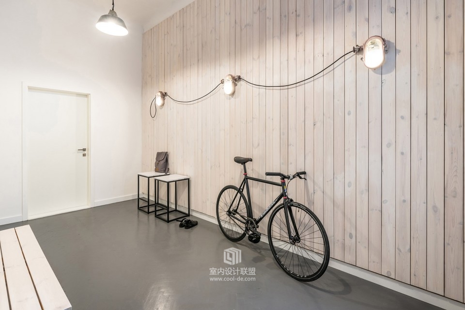 匈牙利一分三小型公寓-8