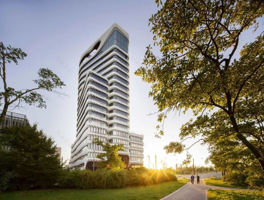 建筑实录|德国RKM740Tower医疗大楼-11